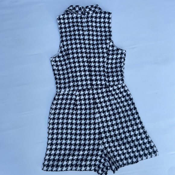 Wrap Romper Size 4 - Picture 7 of 9